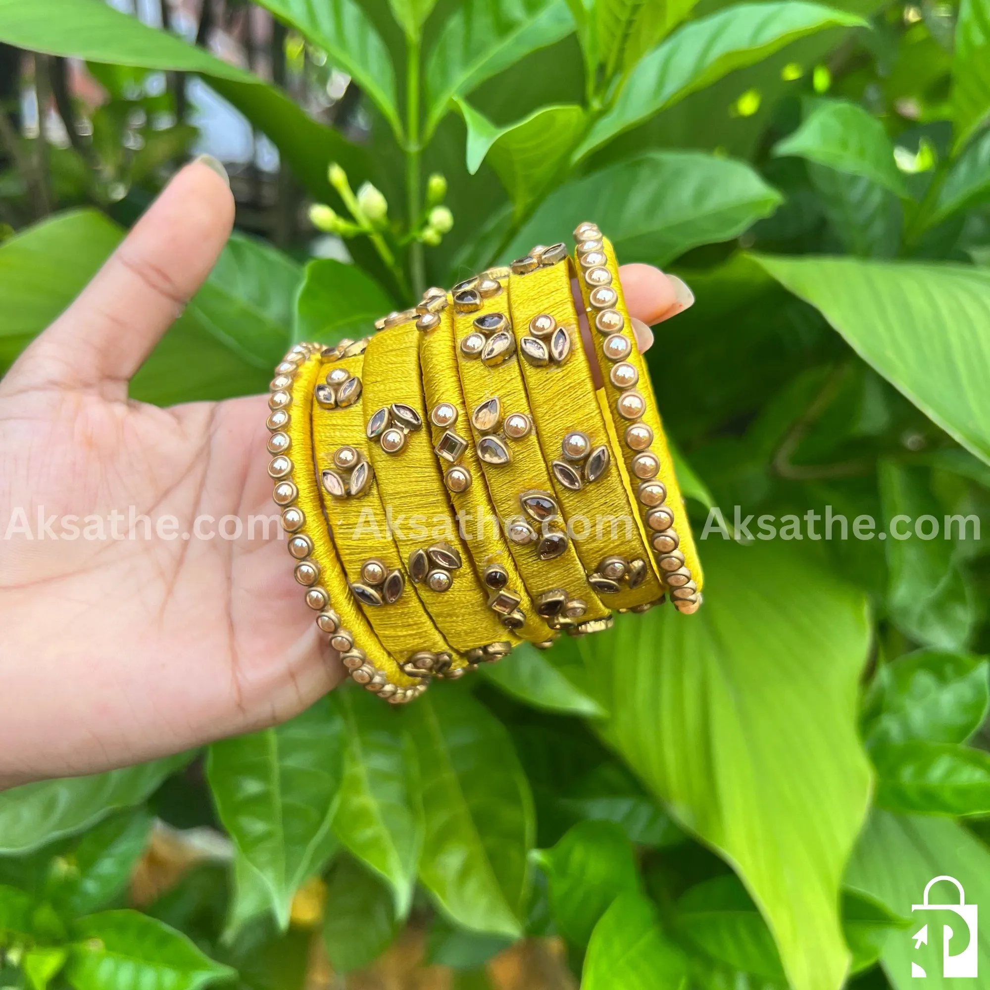 download (18) চন্দ্রমুখী চুড়ি - Image 1