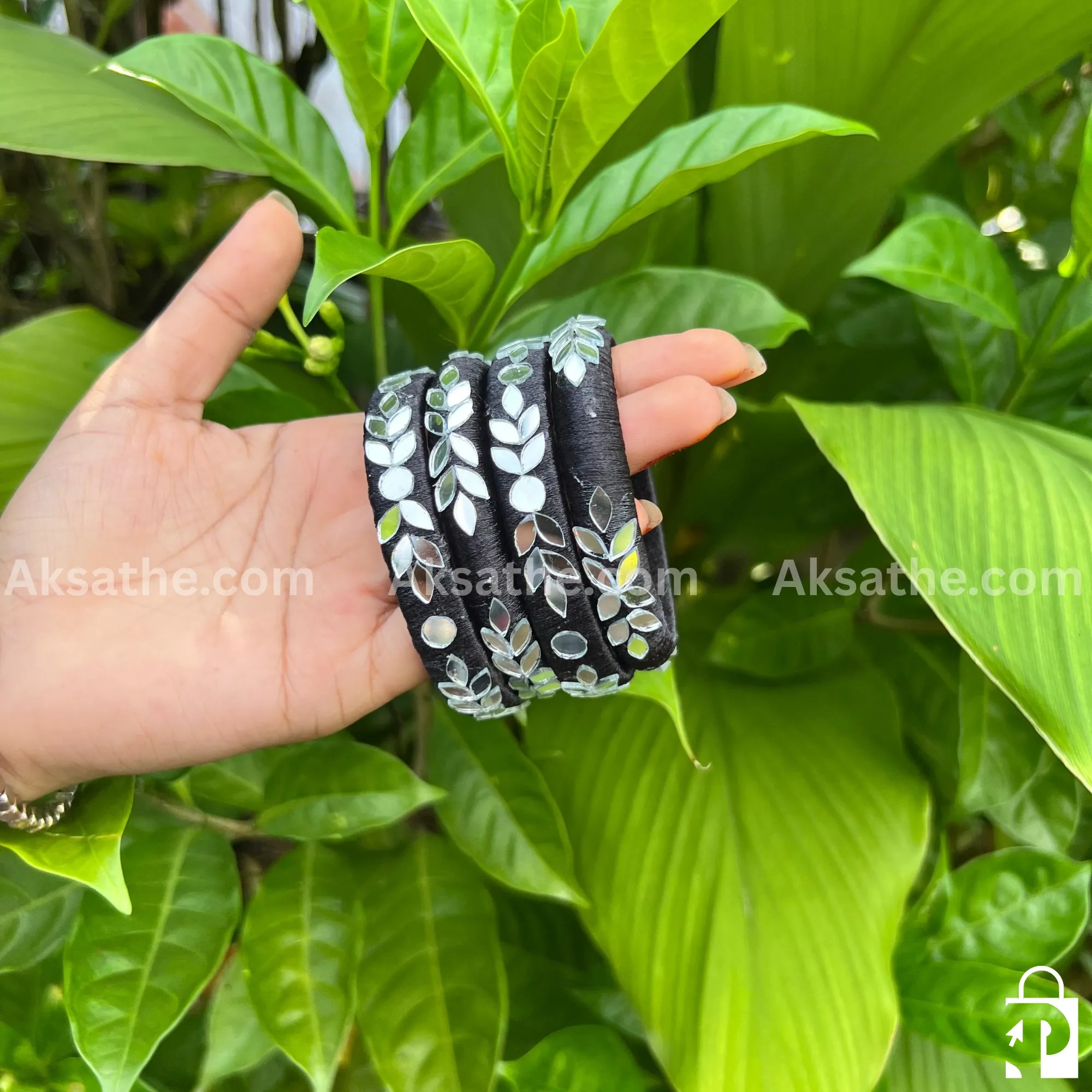 download (20) রাতরাণী চুড়ি - Image 1